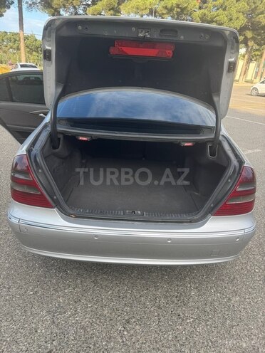 Mercedes E 270-17
