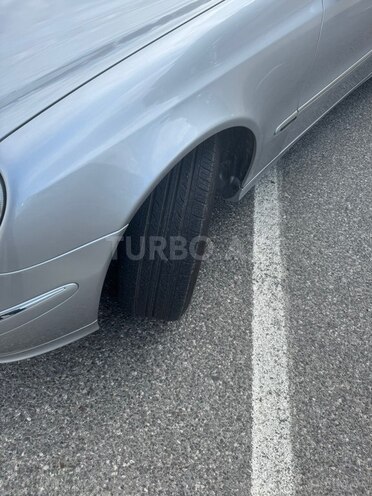 Mercedes E 270-20