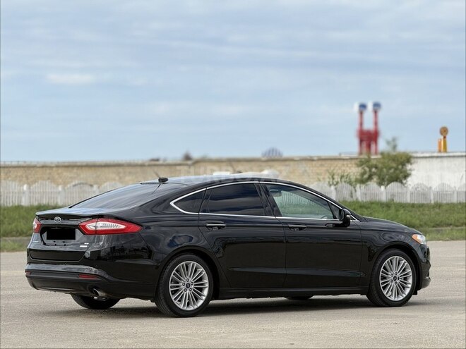 Ford Fusion (North America)-13