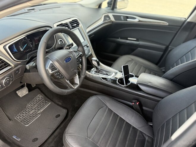 Ford Fusion (North America)-16
