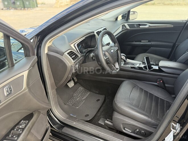 Ford Fusion (North America)-15