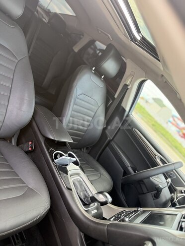 Ford Fusion (North America)-20