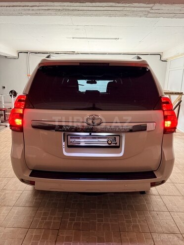 Toyota Land Cruiser Prado-2