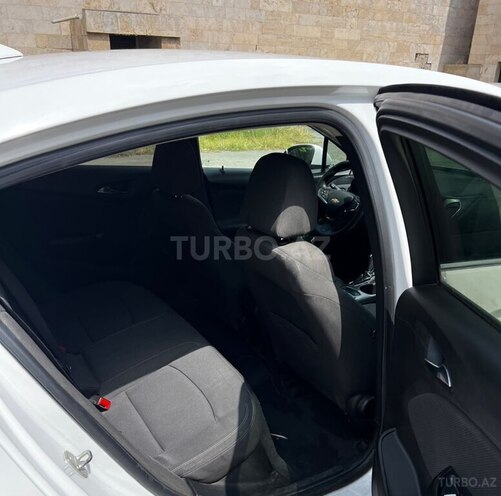 Chevrolet Cruze-9