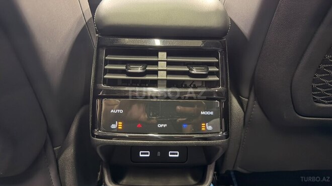 Geely Monjaro-25