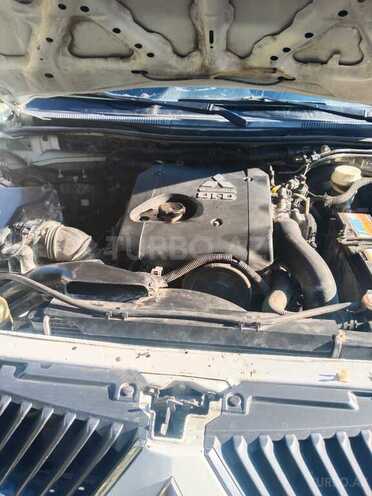 Mitsubishi L200-16