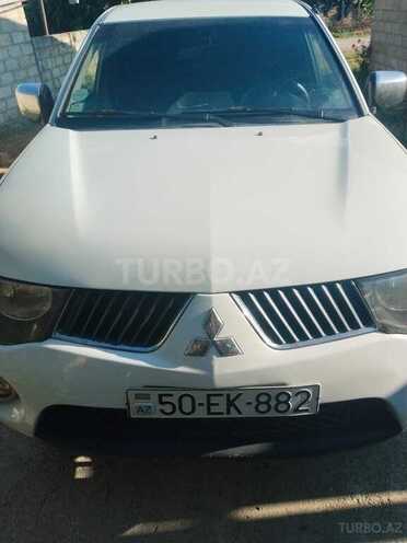Mitsubishi L200-15