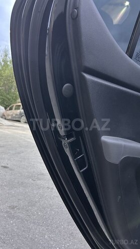 Hyundai i10-7