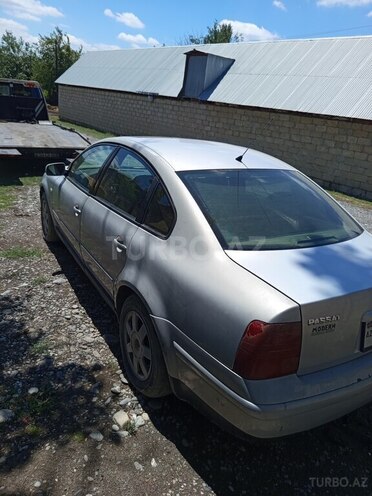 Volkswagen Passat-6