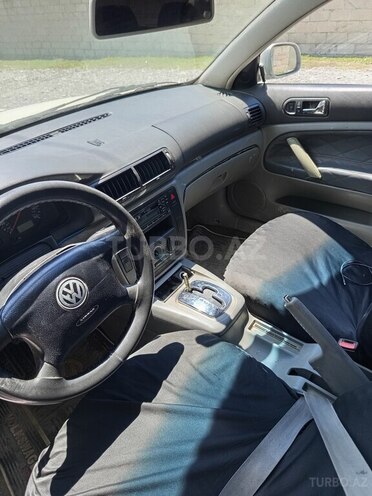 Volkswagen Passat-9