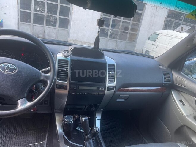 Toyota Land Cruiser-2