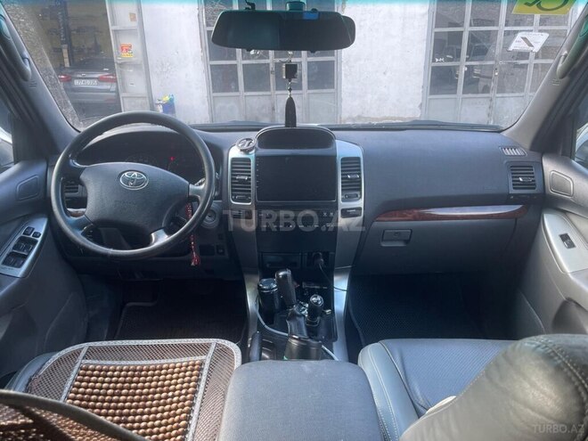 Toyota Land Cruiser-4