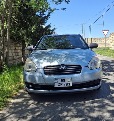 Hyundai Accent-1