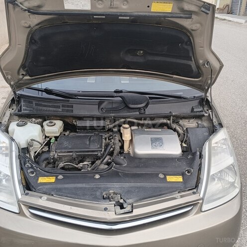 Toyota Prius-10