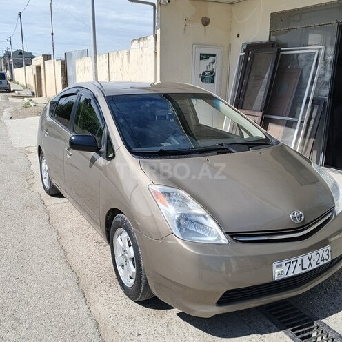 Toyota Prius-4