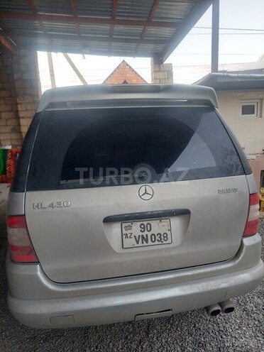 Mercedes ML 430-6