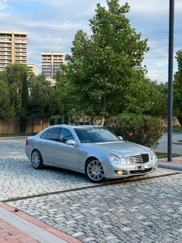 Mercedes E 350-1