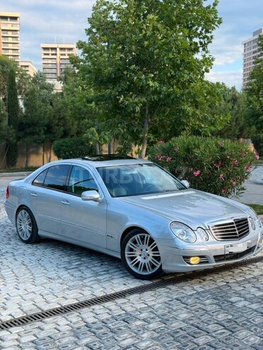 Mercedes E 350-10