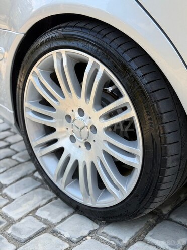 Mercedes E 350-19