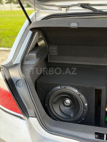 Opel Astra-12