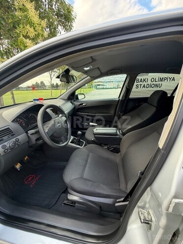 Opel Astra-10