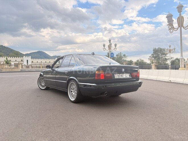 BMW 525-2