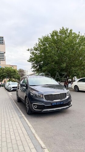 Kia Carnival-3