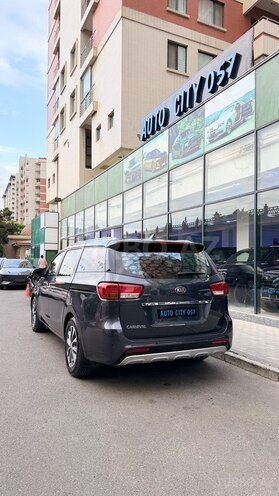 Kia Carnival-6