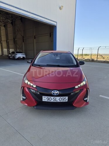 Toyota Prius Prime-2
