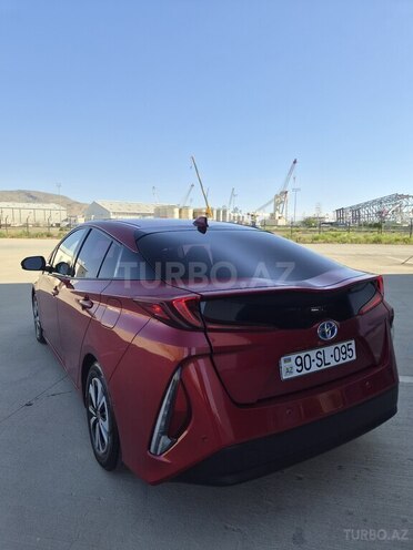 Toyota Prius Prime-8