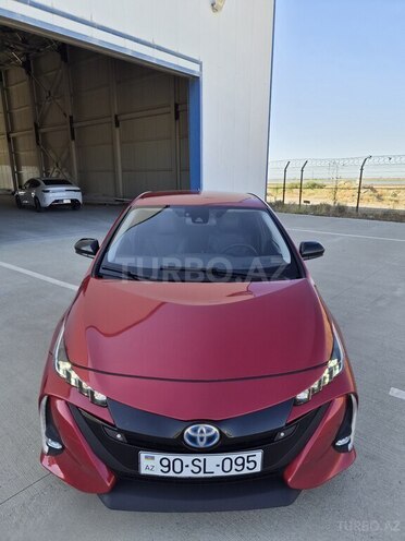Toyota Prius Prime-10
