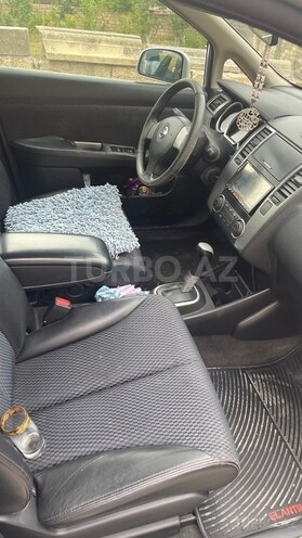 Nissan Tiida-8