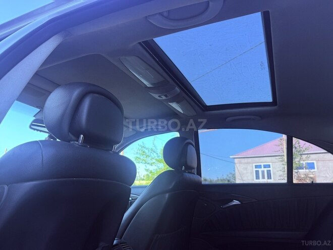 Mercedes E 220-6