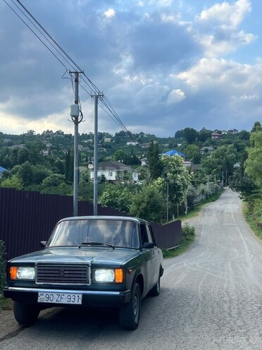 LADA (VAZ) 2107-4