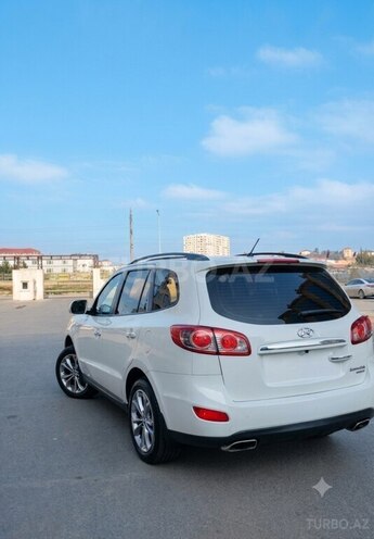Hyundai Santa Fe-11