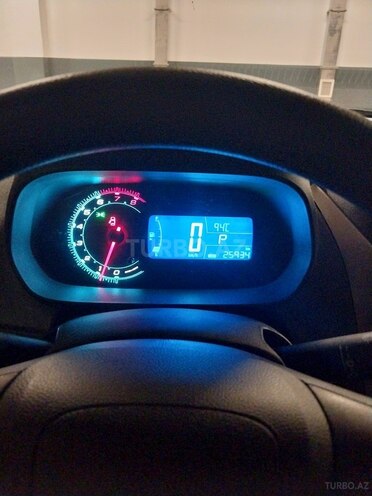 Chevrolet Cobalt-13