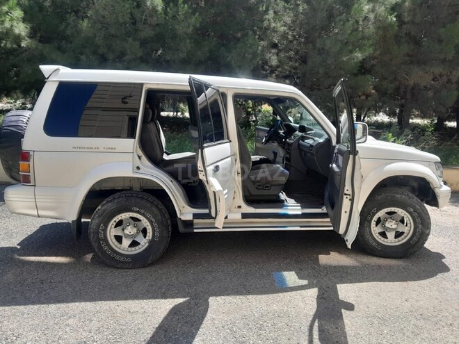 Mitsubishi Pajero-14