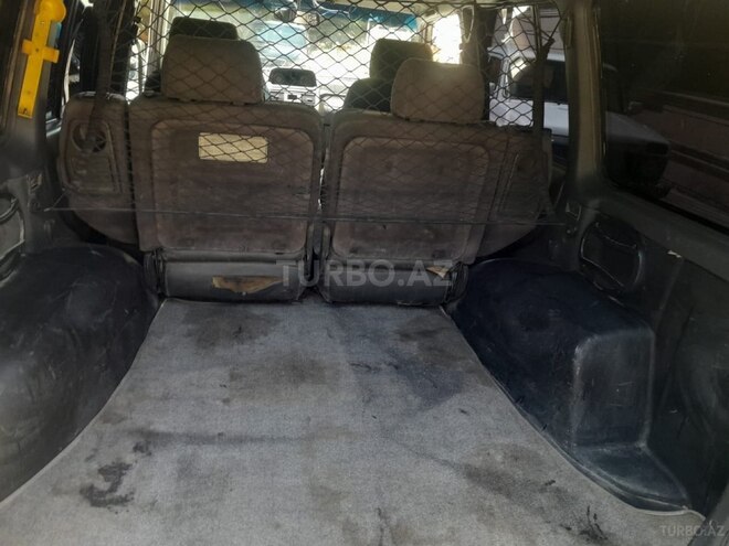 Mitsubishi Pajero-9