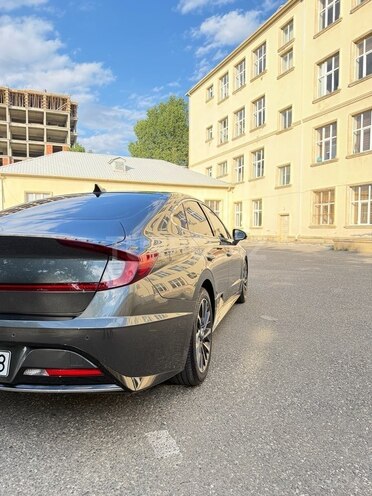 Hyundai Sonata-5