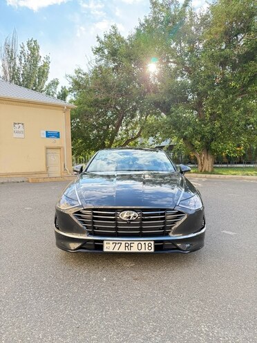 Hyundai Sonata-1