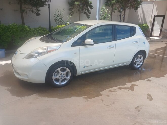 Nissan Leaf-3