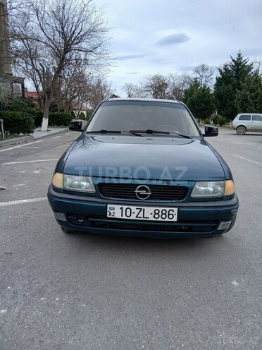 Opel Astra-1