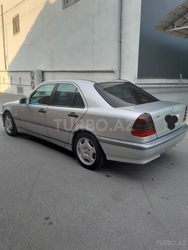 Mercedes C 200-4