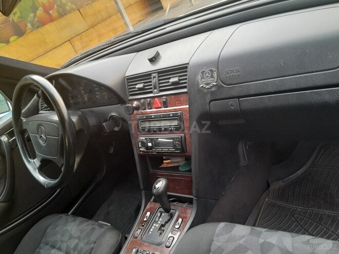 Mercedes C 200-6