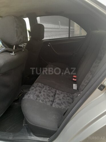 Mercedes C 200-10