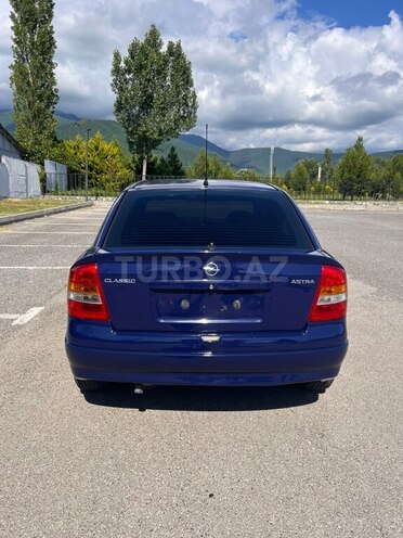 Opel Astra-2