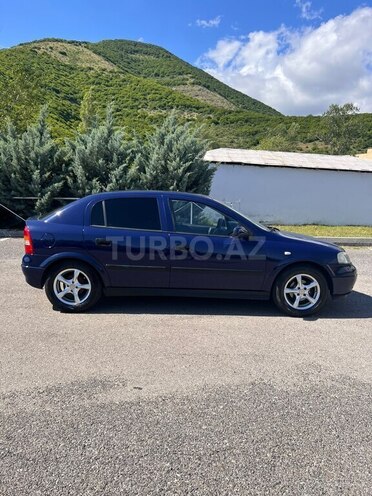 Opel Astra-12