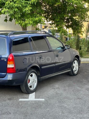Opel Astra-2