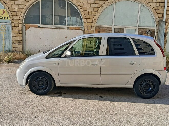 Opel Meriva-3