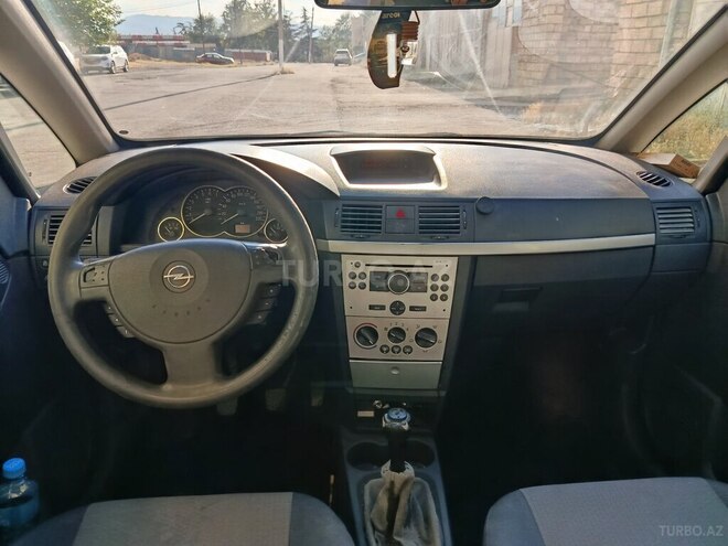 Opel Meriva-9